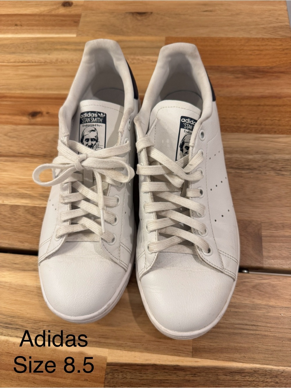 adidas Stan Smith White Sneakers with Navy Heel Tab